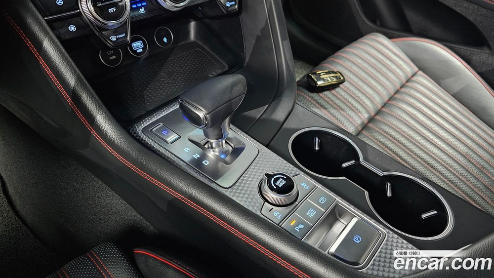 Genesis The New G70 Бензин 2.0T 2WD (01.2021)
