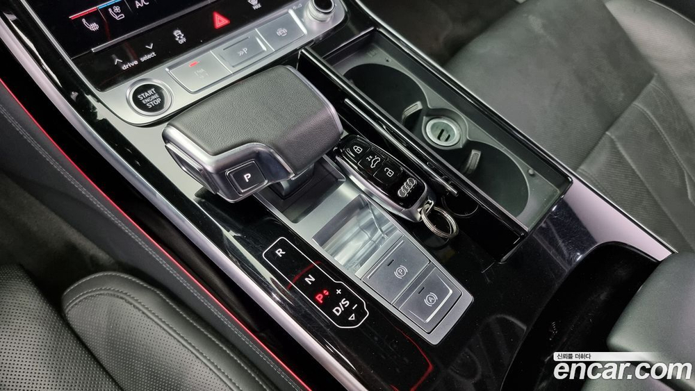 Audi A8 (D5) 55 TFSI Quattro LWB (12.2021)