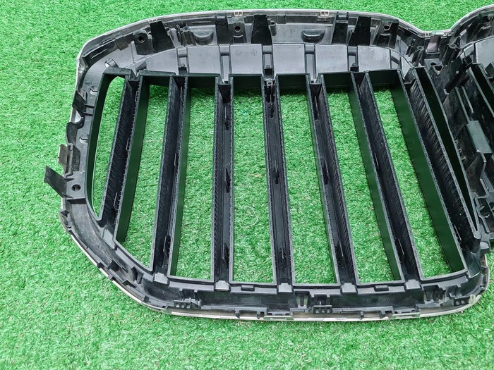 Решетка радиатора BMW X7 G07 (2022-н.в.)
