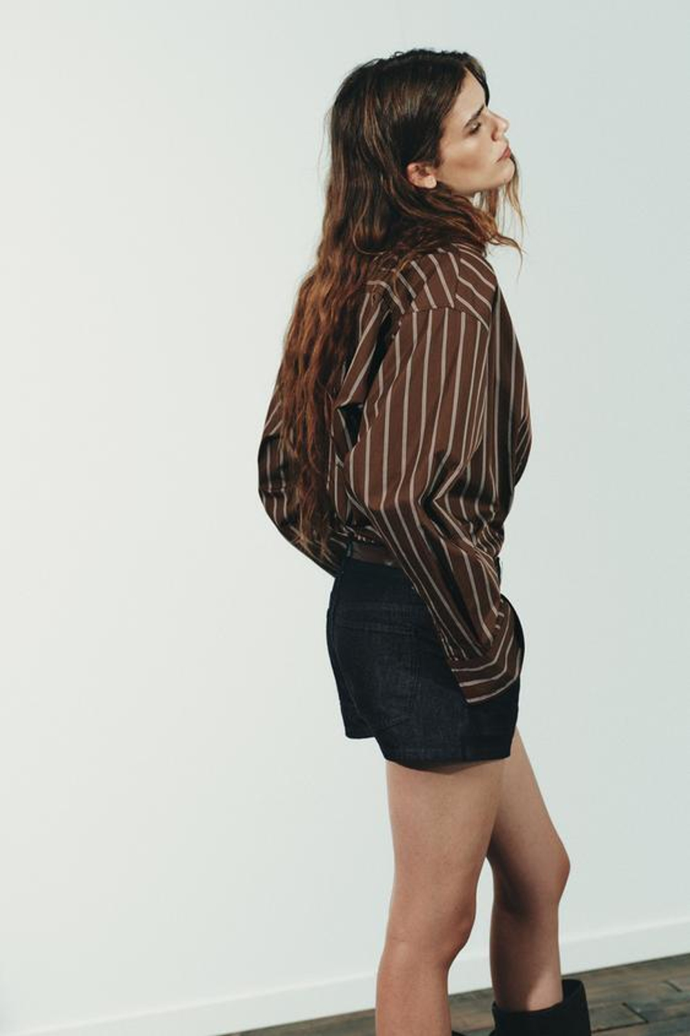 ZARА МИНИ-ШОРТЫ ЧИНОС, ТЕМНЫЙ ИНДИГО