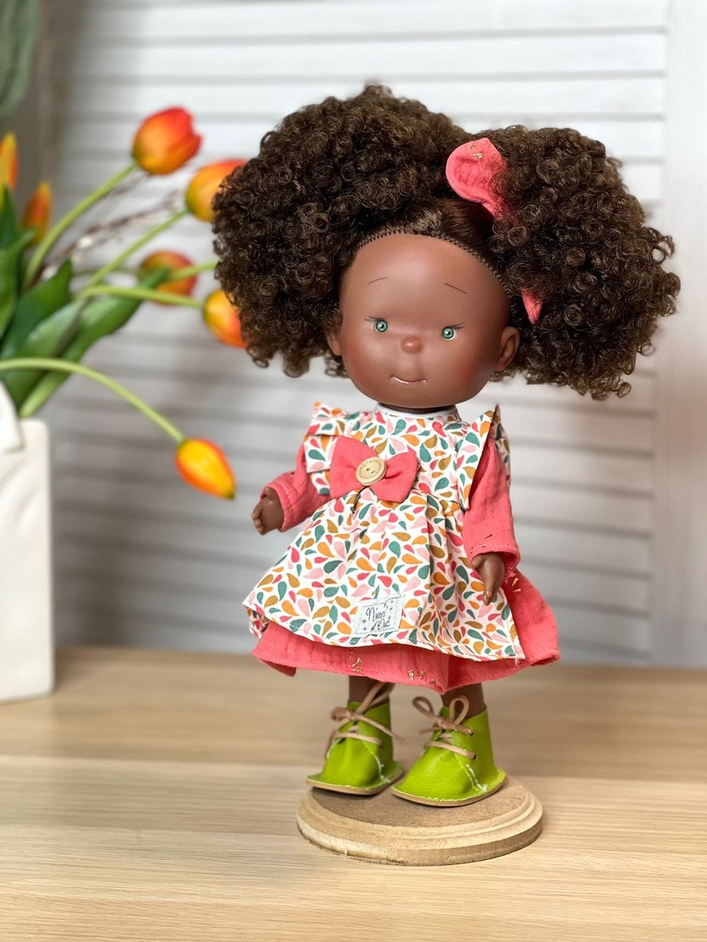 Кукла Nines виниловая 30см PIPPA (2807K)