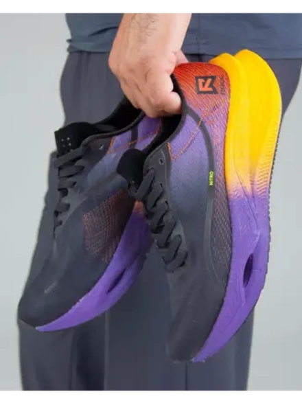 Беговые кроссовки тканевые с двойной амортизацией