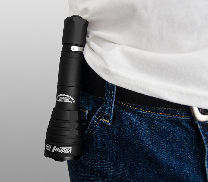 Тактический фонарь Armytek Viking XP-L Warm (F01801BW)