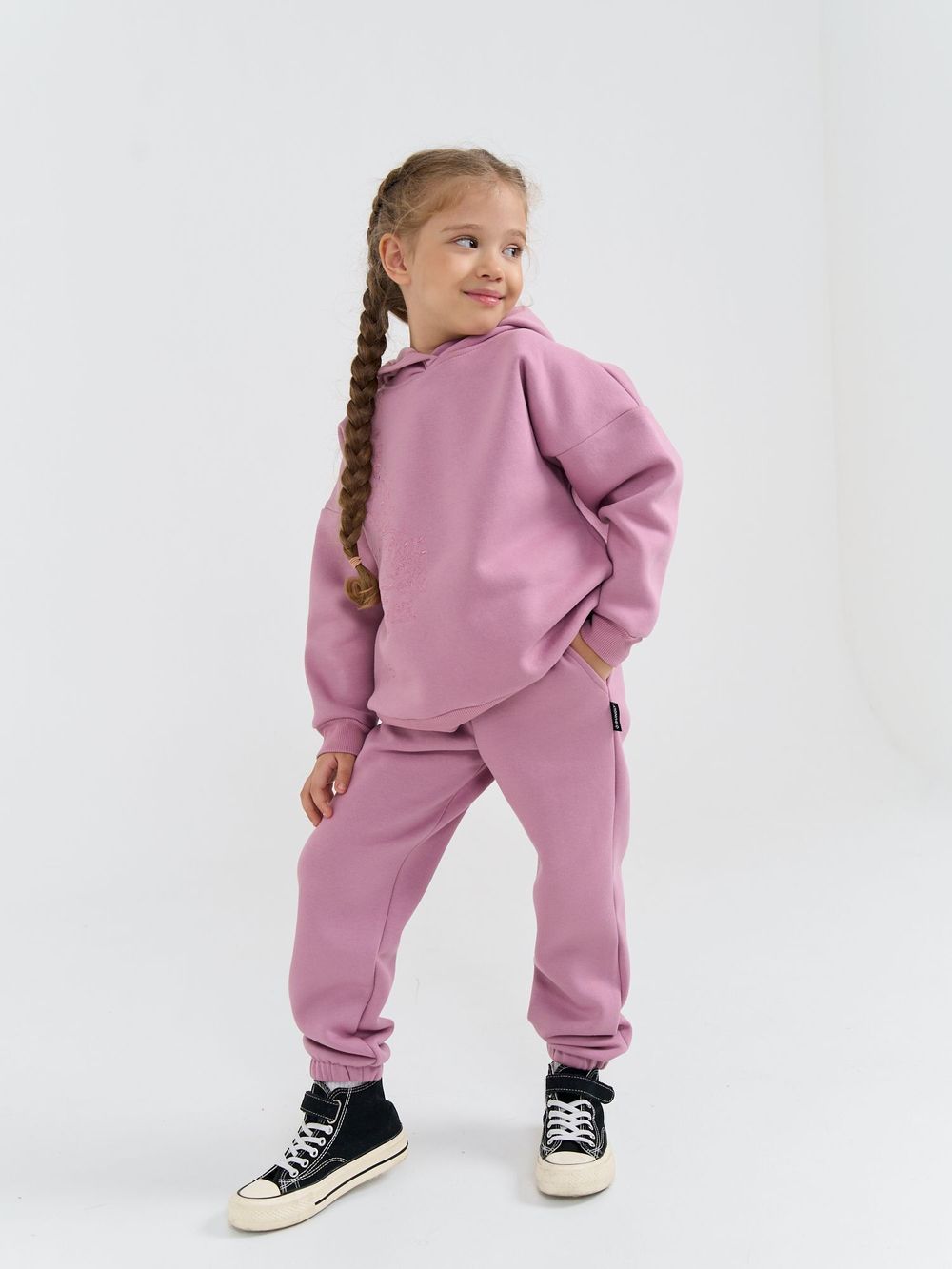 Костюм с худи "Орхидея" с вышивкой утепленный