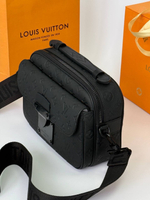 Сумка через плечо Louis Vuitton S-Lock