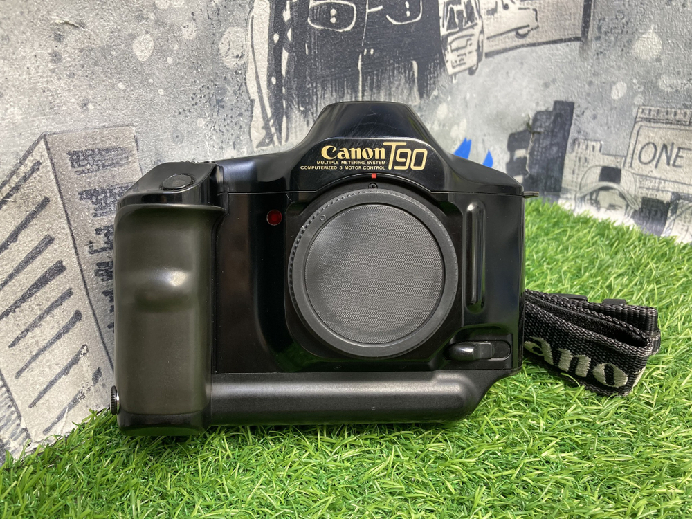 Canon T 90