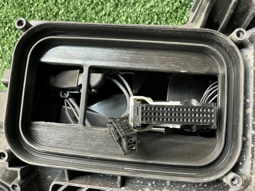 Фара левая Mercedes V w447 (2014-н.в.) LED