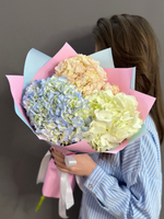 Букет из 3 гортензий микс