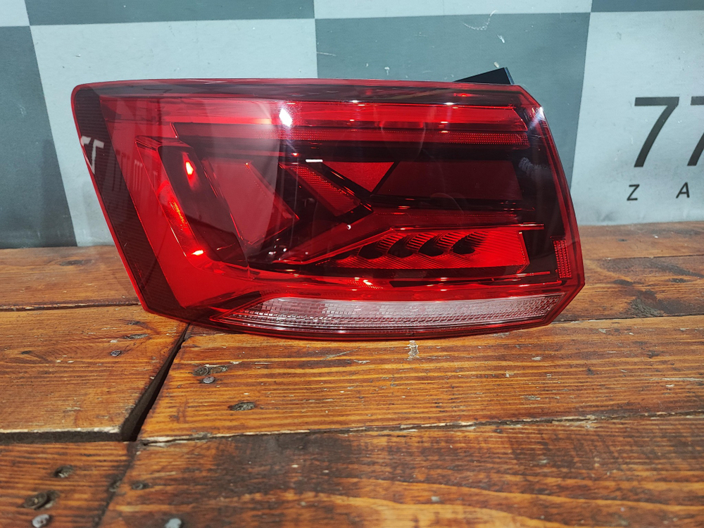 Фонарь задний левый Volkswagen Taos 20-нв Б/У Оригинал 2GL945095A