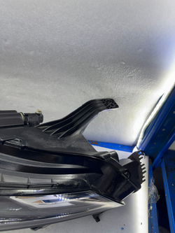 LED передняя фара (левая/правая) на Dongfeng Venucia D60/D60 Plus (Первая комплектация)