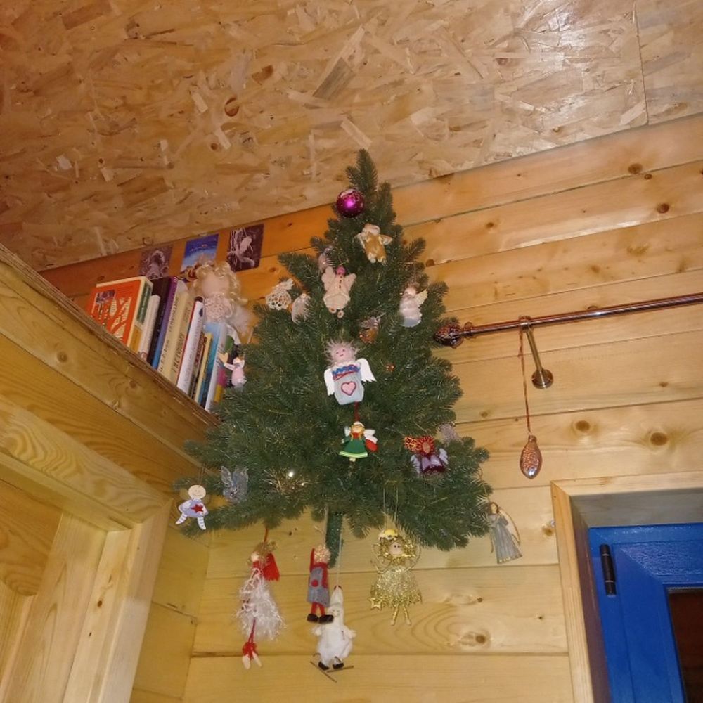 Ель «Царская Де Люкс» настенная-подвесная высота (Литая хвоя 100%) 120 см (1.2 м)