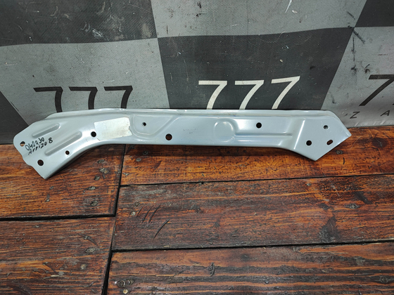 Кронштейн передней панели левый Chery Arrizo 8 22-нв Б/У Оригинал 501002639AA