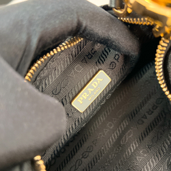 Prada Re-Edition Bag 22 cm