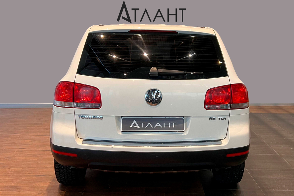 Volkswagen Touareg, 2004 год