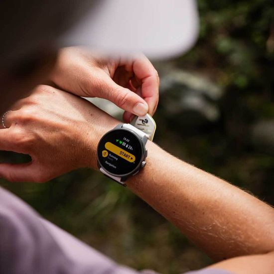 Спортивные Часы Suunto Race S Titanium Canary SS051105000