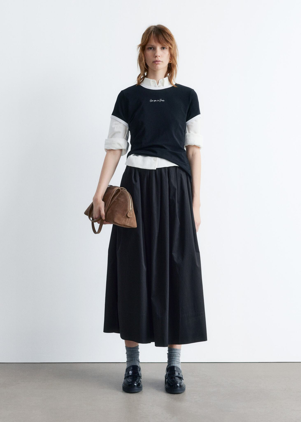 H&M Футболка с вышивкой, черный