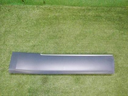 Накладка двери задняя правая Cadillac XT6 (2019-н.в.)