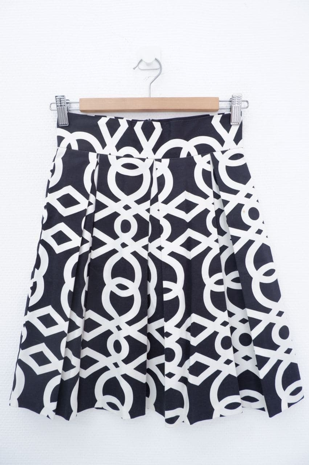 Юбка BENETTON черно-белая 40 размер