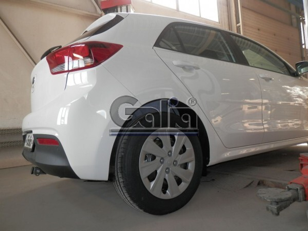 Фаркоп оцинкованный Galia K039C для Kia Rio IV хетчбек 2017-(паспорт и сертификат в комплекте)(без электрики)