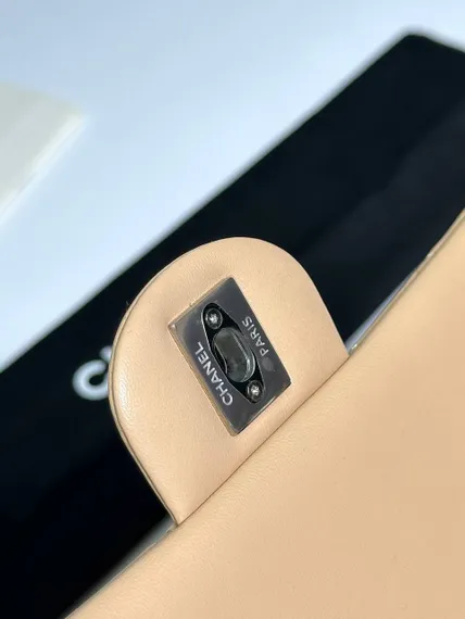 Женская сумка Chanel Timeless Jumbo бежевый