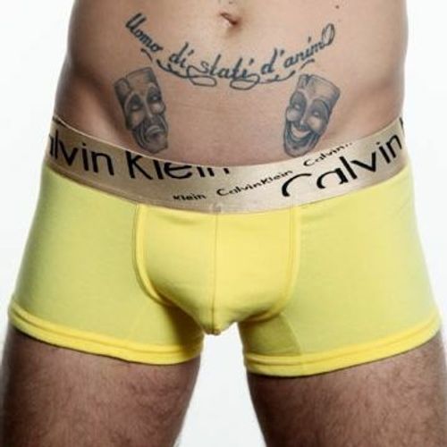 Мужские трусы боксеры желтые с косой резинкой Calvin Klein Bronze Boxer Italics Yellow