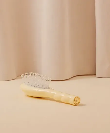 La Bonne Brosse N.04 The Miracle Petite Brush