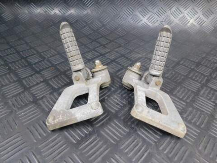 Подножки пассажирские Kawasaki ZZR 400 98 (с кронштейнами) 052993