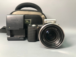 Sony NEX-5, 16618 кадров пробега+E 3.5-5.6/18-55 OSS