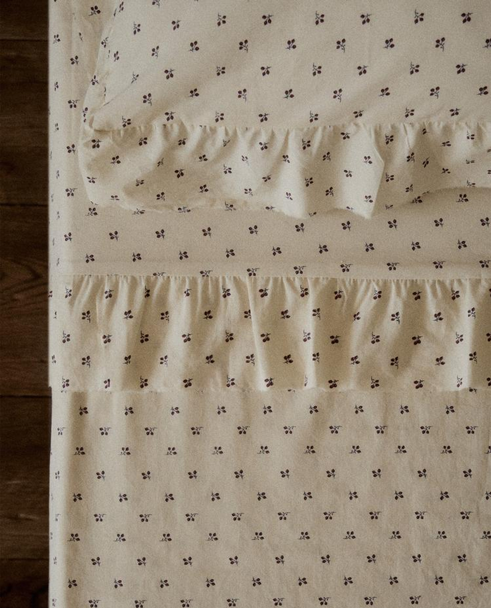 ZARA HOME ДЕТСКАЯ ПРОСТЫНЯ С ОБОРКАМИ, ЭКРЮ