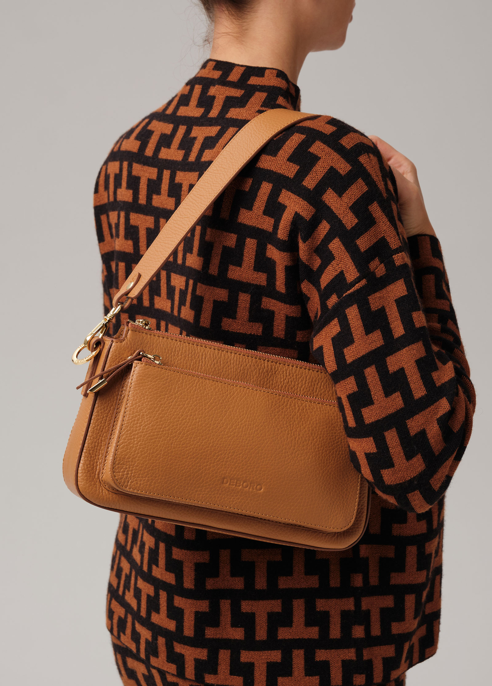 Кожаная сумка Deboro 31075 коричневый лист