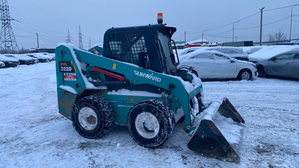 SUNWARD SWL* Мини погрузчик SWL3220 (Дизельный, 3,3 л, 74 л.с., АТ)