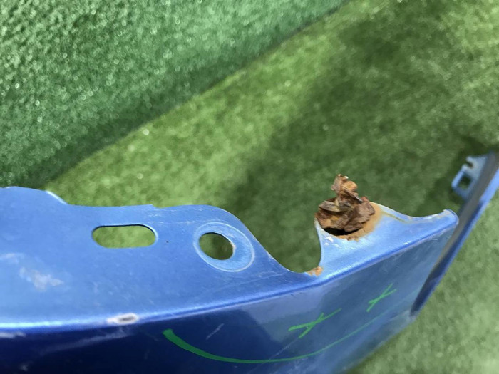 Крыло переднее правое Renault Megane 3 (2008-2016)