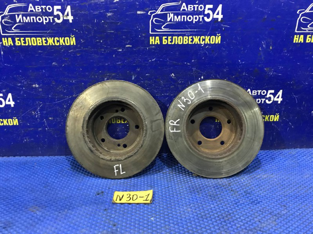 Диск тормозной передний NISSAN R’NESSA 1999
