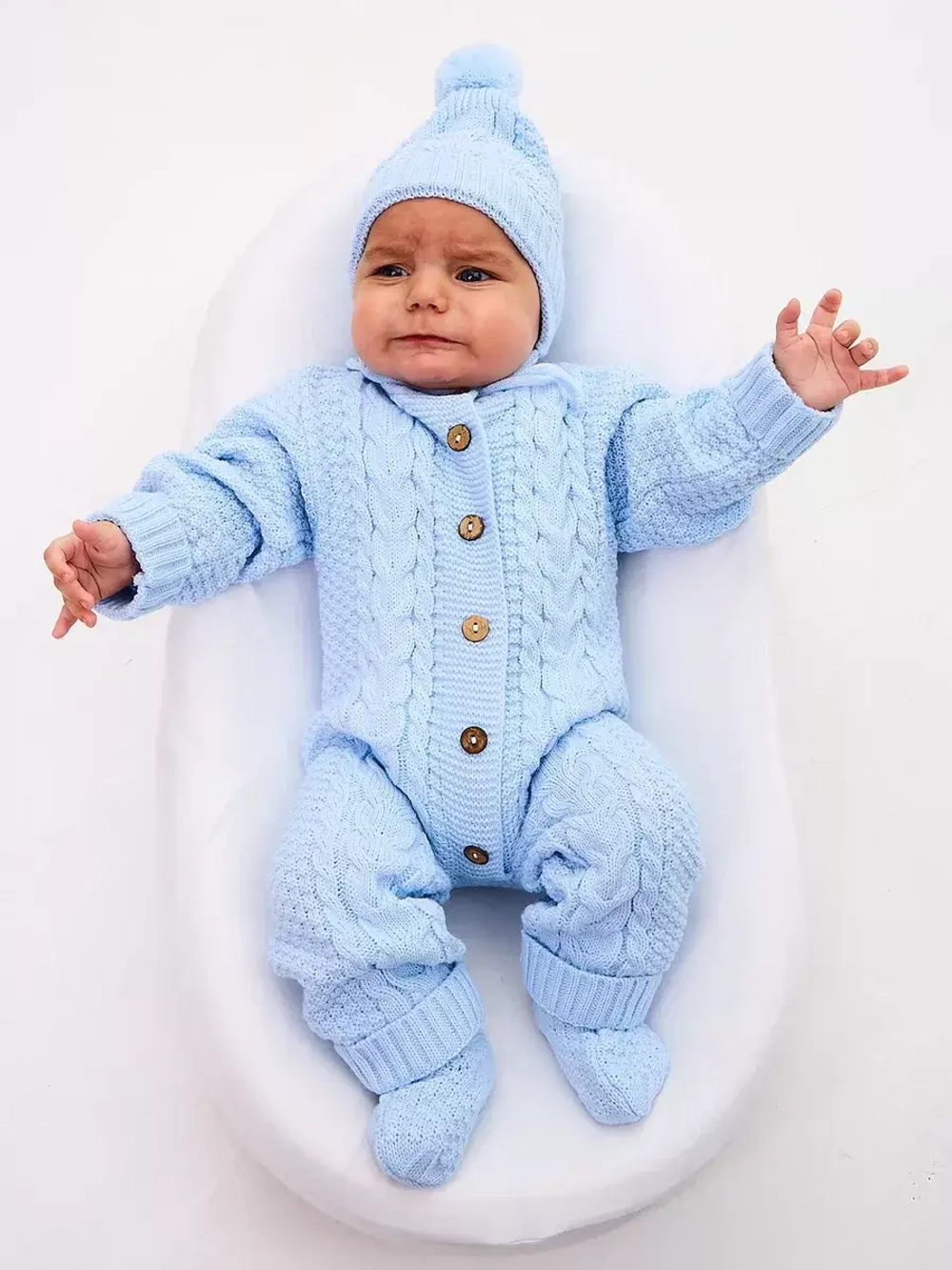 вязаный комбинезон для новорожденных