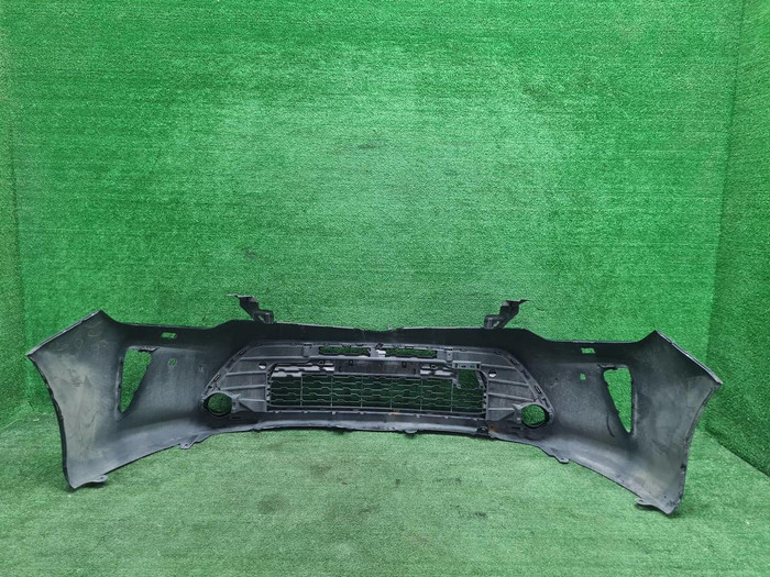 Бампер передний Toyota Camry xv50 (2017-2018)