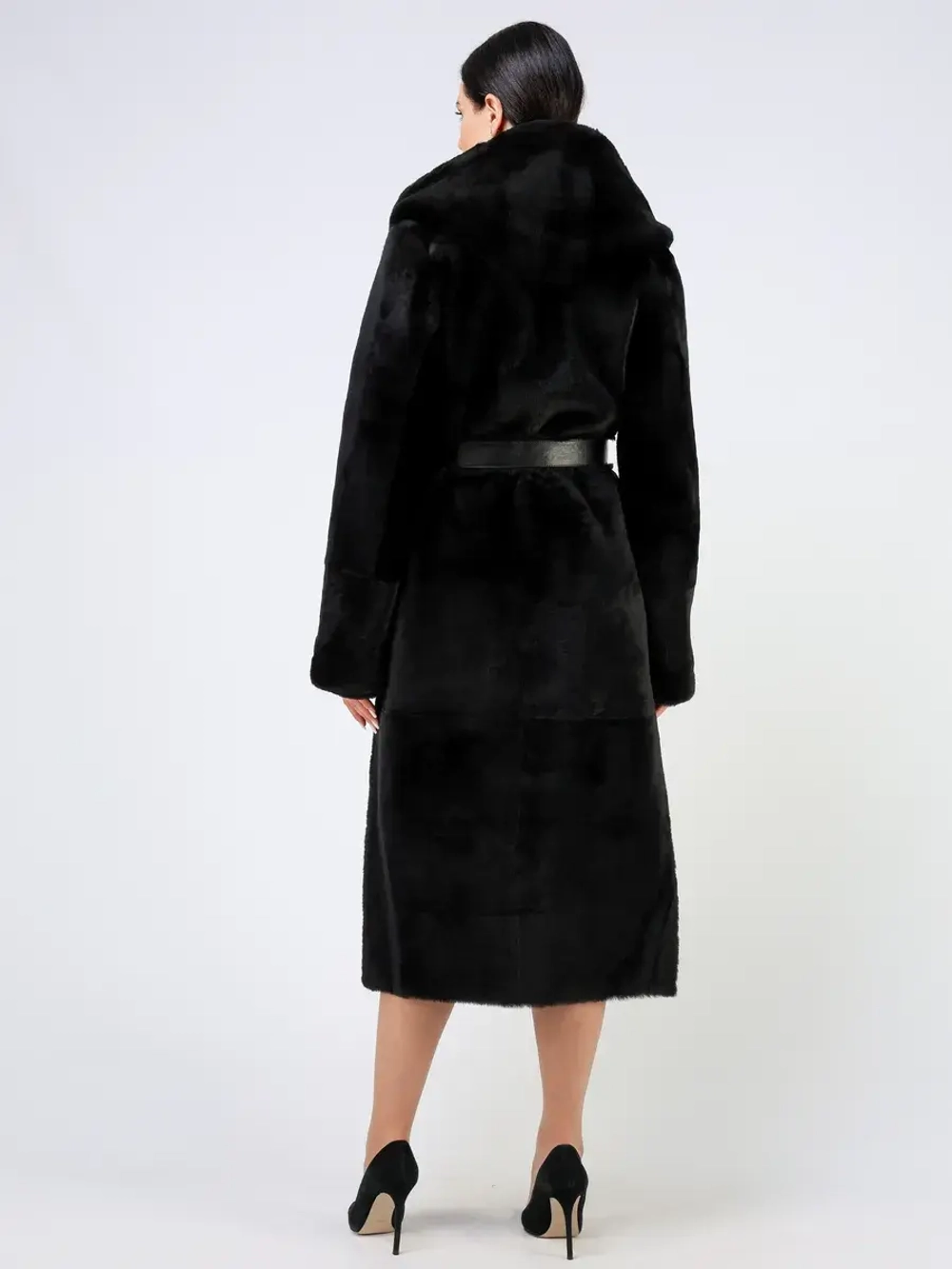 Дубленка зимняя шуба натуральная с капюшоном длинная