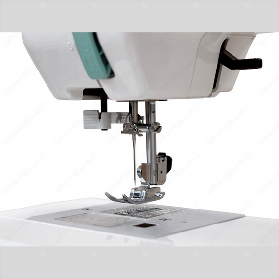 Швейная машина Janome HD6130