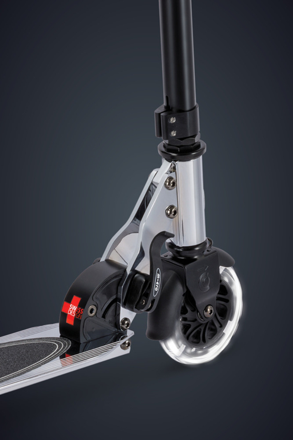 Самокат Micro Sprite LED, серебристый хром