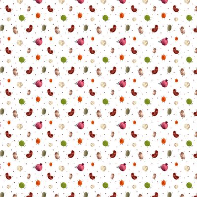 Детский фрукты и бобы играют в футбол (мелкий)