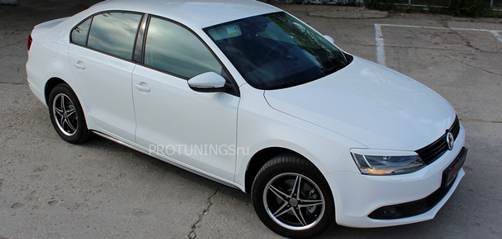 Пороги в стиле GLI для VW JettaVI (2010–2018)
