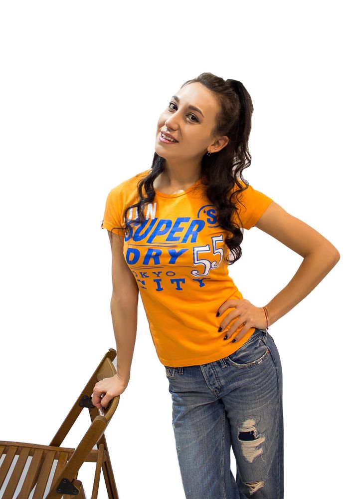 Женская футболка SuperDry оранжевого цвета