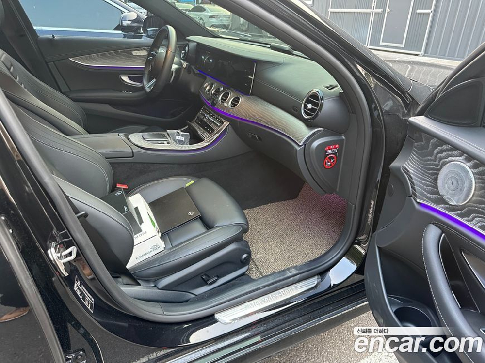 Mercedes-Benz E-Class W213 E350 4MATIC AMG Line Editions (12.2020)