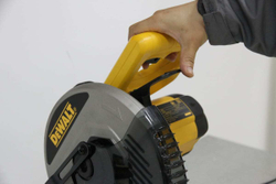Торцовочная пила DEWALT DW714, 4600 об/мин, 13.1 кг