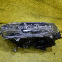 Битая Фара левая Toyota Rav 4 CA40 (2015-2019) LED