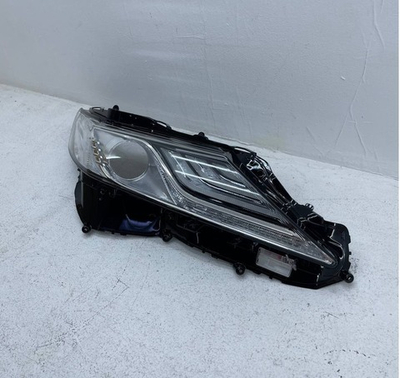 Стекло фары (RH) (Полностью LED) 81131-33E10 8113133E10