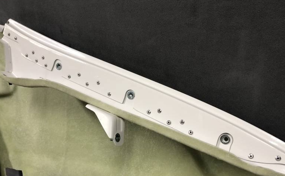 КРЫЛЬЯ ПЛАСТИКОВЫЕ ШТАТНЫЕ ДЛЯ MERCEDES VITO W638 (1996-2003)