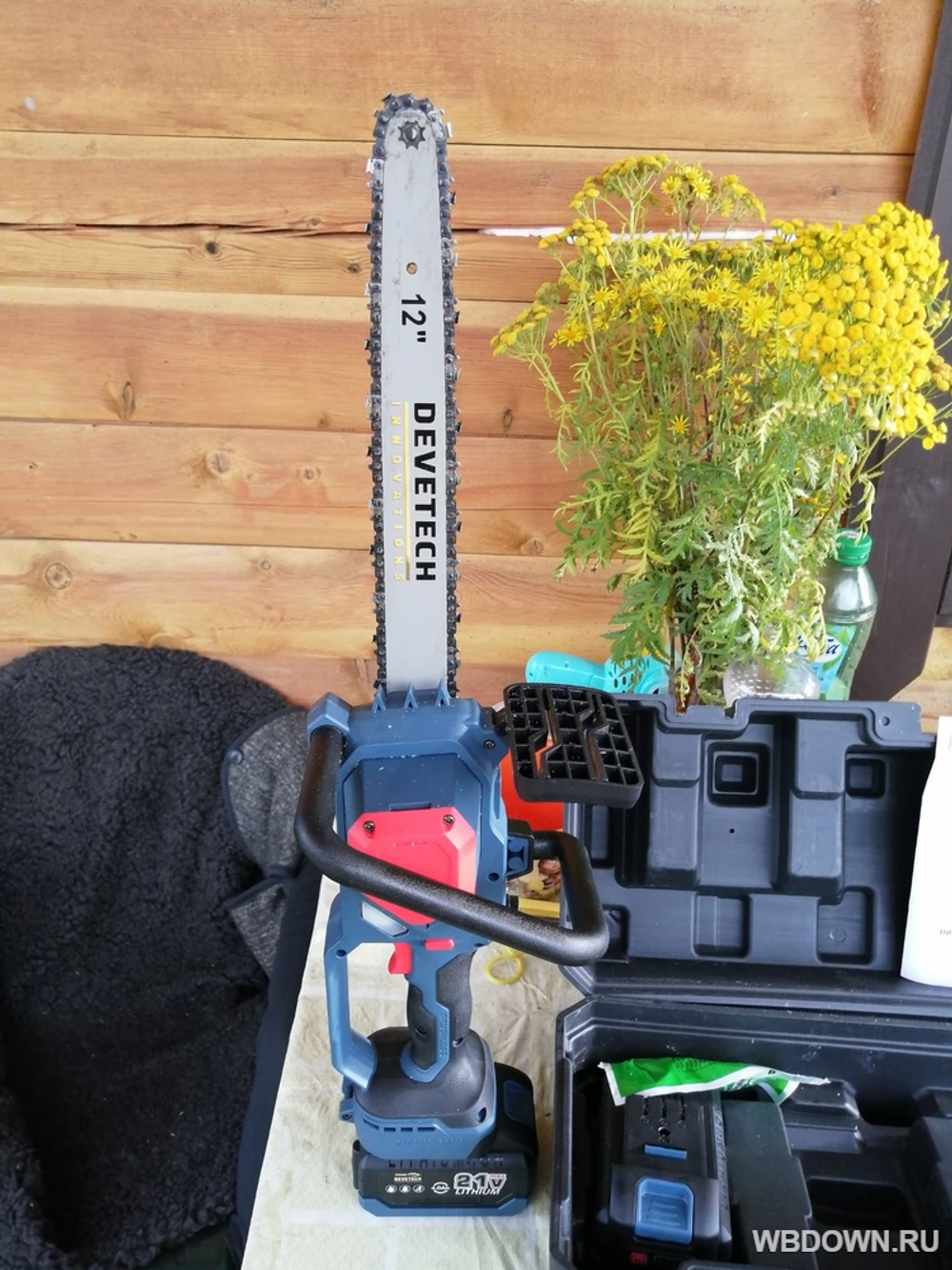 Аккумуляторная цепная пила DEVETECH CHS-12