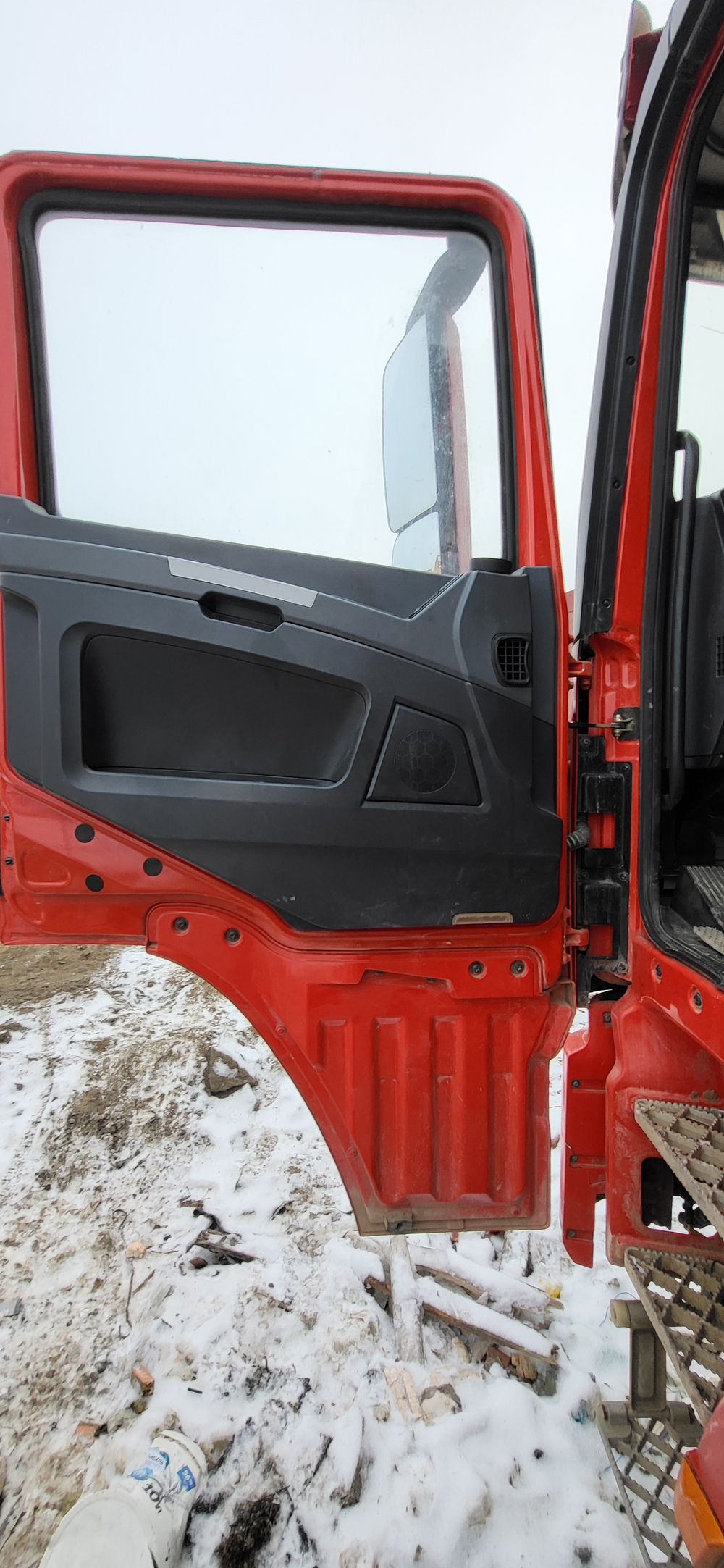 Shacman (Shaanxi) SX* 6x4 Самосвал SX32586V384 (Дизельный, 11,6 л, 423 л.с., МТ)