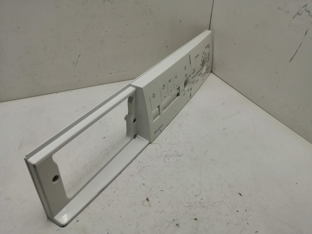 WFH2060OE кт102 Лицевая панель для стиральной машины Bosch 5500015418 б/у