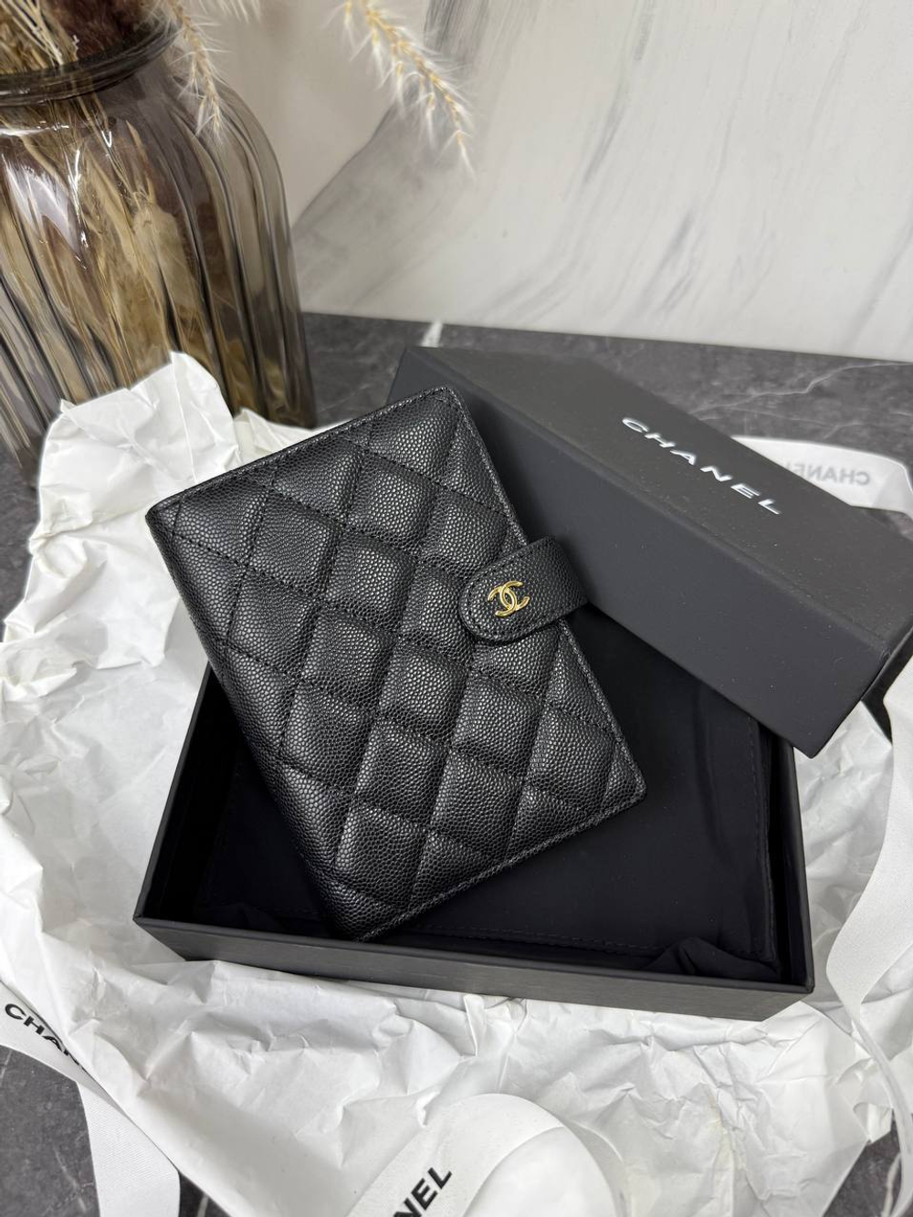 Обложка Chanel